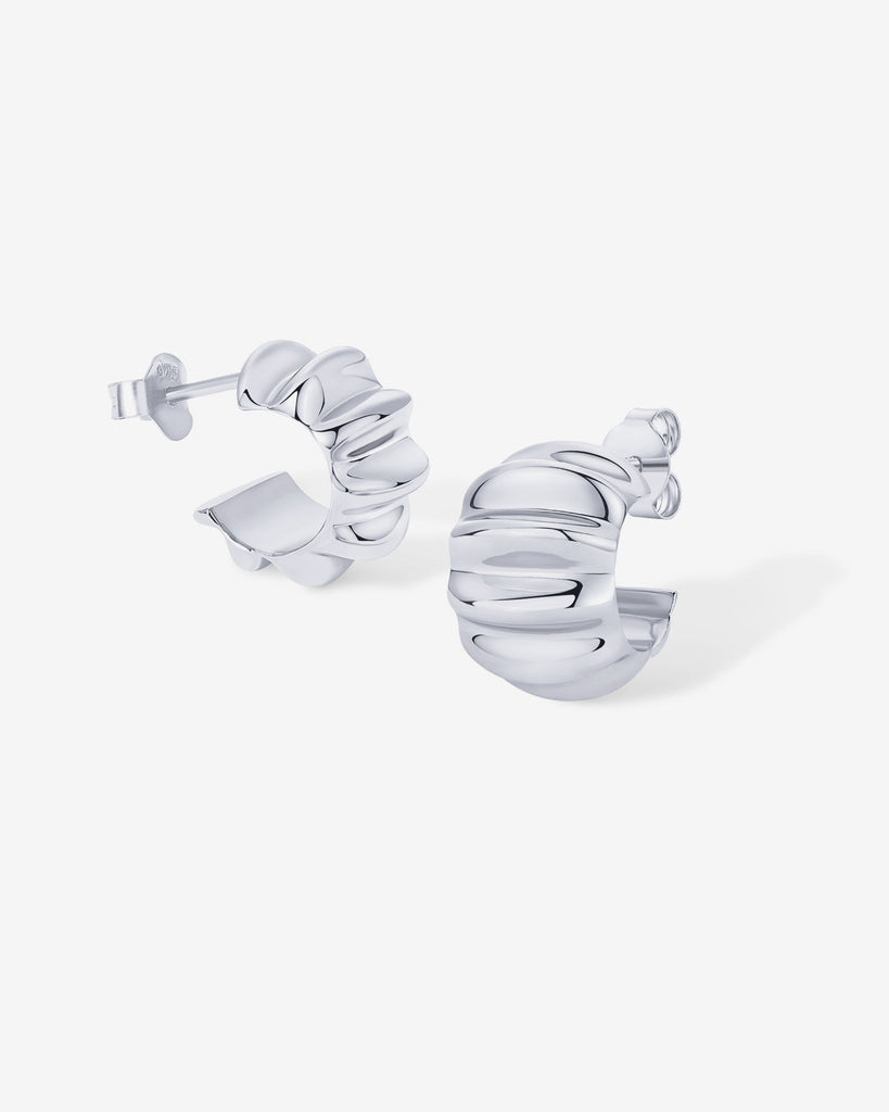 Chunky Weightless Hoop Huggies   