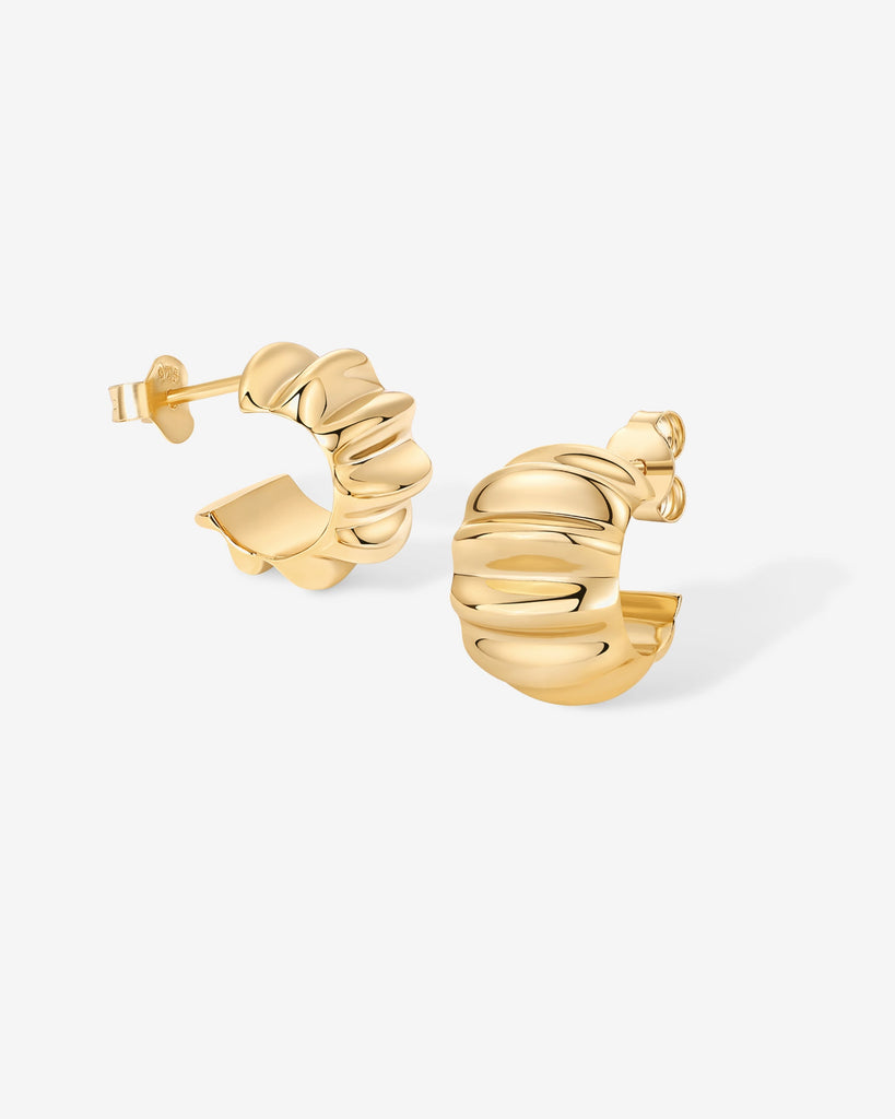 Chunky Weightless Hoop Huggies   