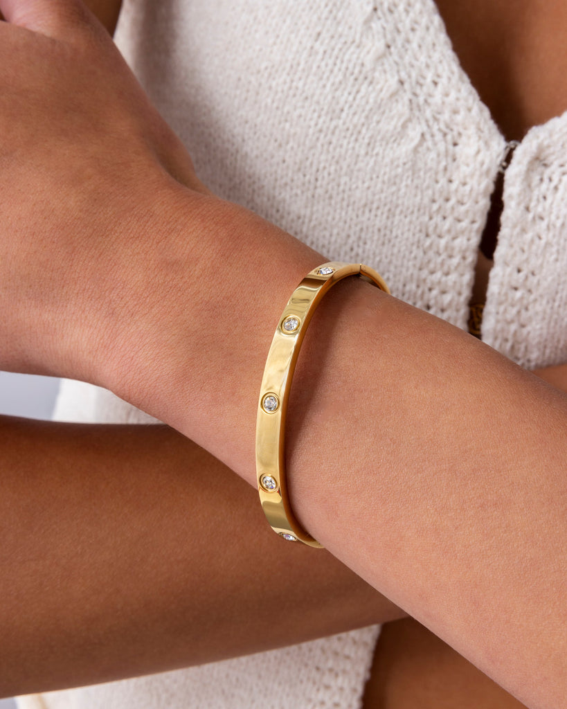 Love Bangle #Variant_Yellow Gold / 7 Inches  