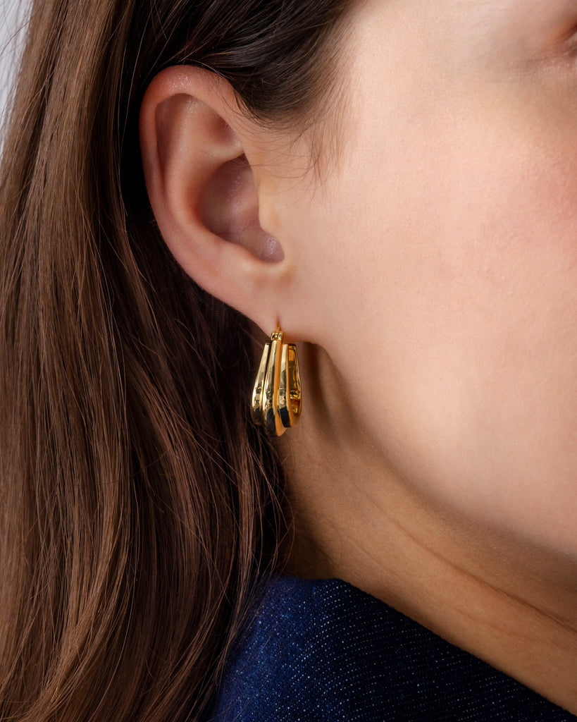 Chunky Triangle Hoops #Variant_Yellow Gold  
