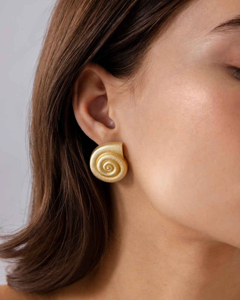 Conch Earrings #Variant_White Gold  