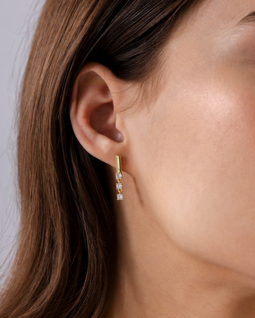 Triple Stone Drop Screwbacks #Variant_White Gold  