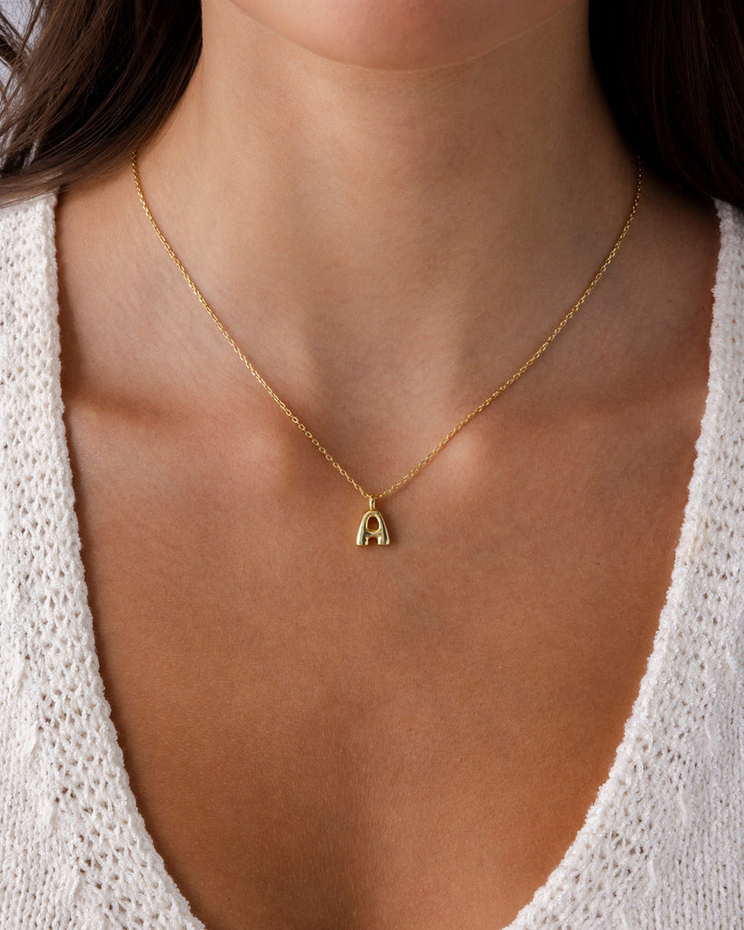 Bubble Initial Pendant #Variant_Yellow Gold / J  