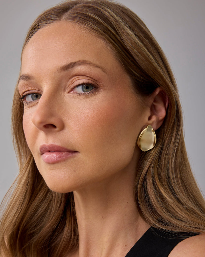 Textured Teardrop Studs #Variant_White Gold  