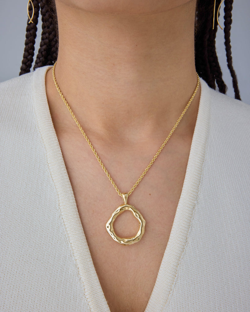 Irregular Hammered Circle Pendant #Variant_White Gold Pendant 