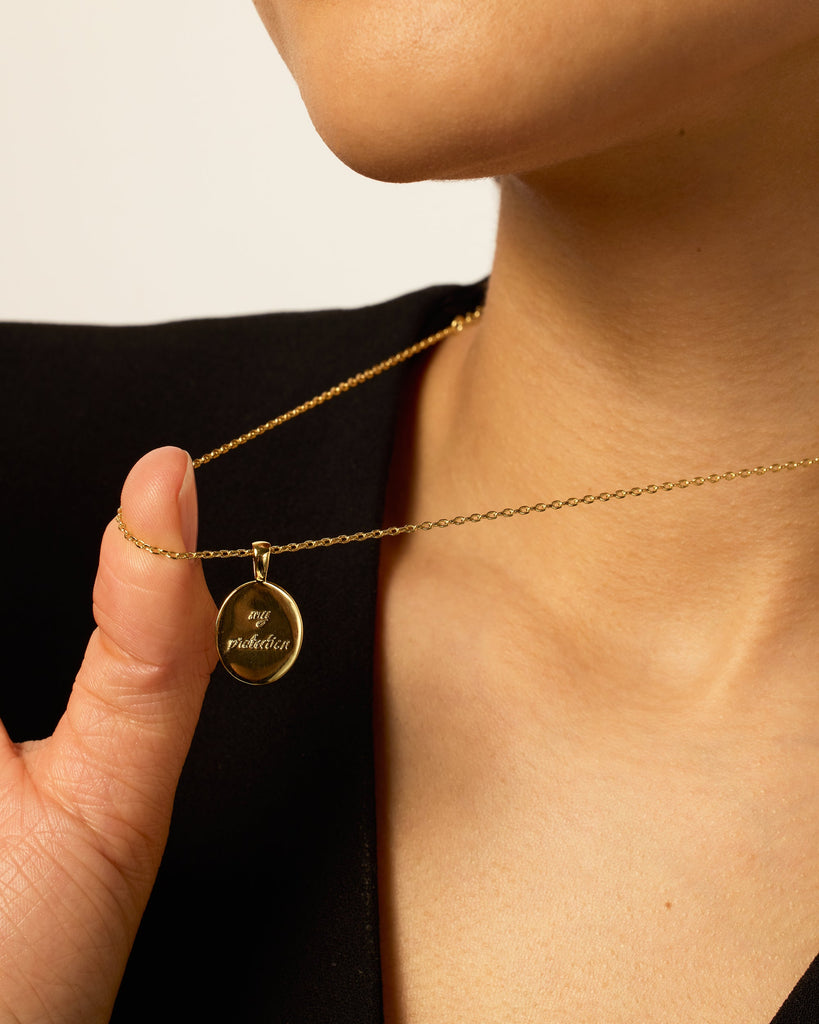 Hammered Coin Hamsa Pendant #Variant_Yellow Gold  