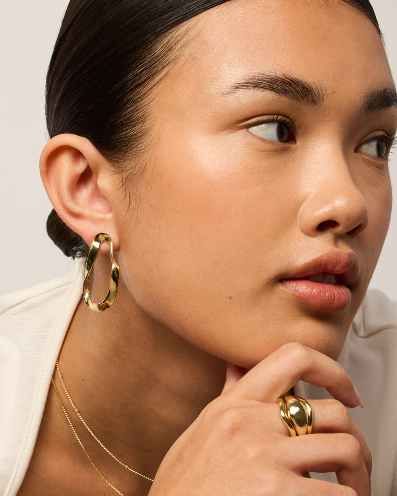 Wavy Statement Drop Hoop #Variant_Yellow Gold  