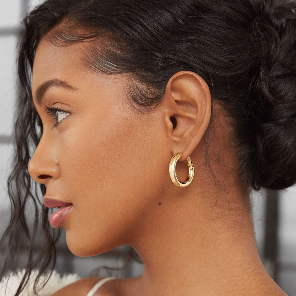 Clasp Back Chunky Hoops Yellow Gold, 30 Millimeters Earring 