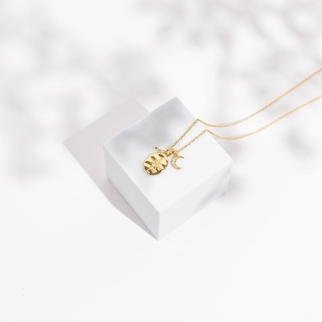 Cluster Pendant Yellow Gold Necklace 